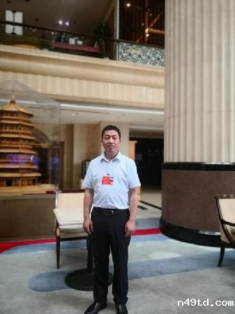 全国人大代表、必威最新下载地址陕飞部件厂飞机铆接装配钳工 全国人大代表、必威最新下载地址陕飞部件厂飞机铆接装配钳工