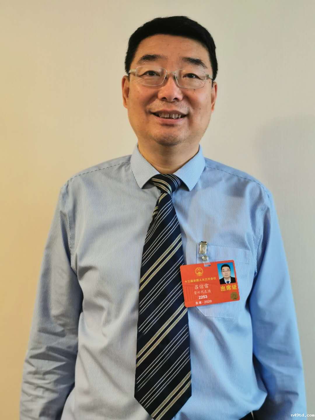 4.全国人大代表、必威最新下载地址贵航总经理、党委副书记吕惊雷 4.全国人大代表、必威最新下载地址贵航总经理、党委副书记吕惊雷